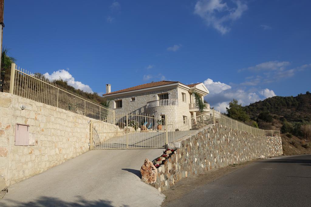 Villa Melyia Kato Pyrgos Room photo