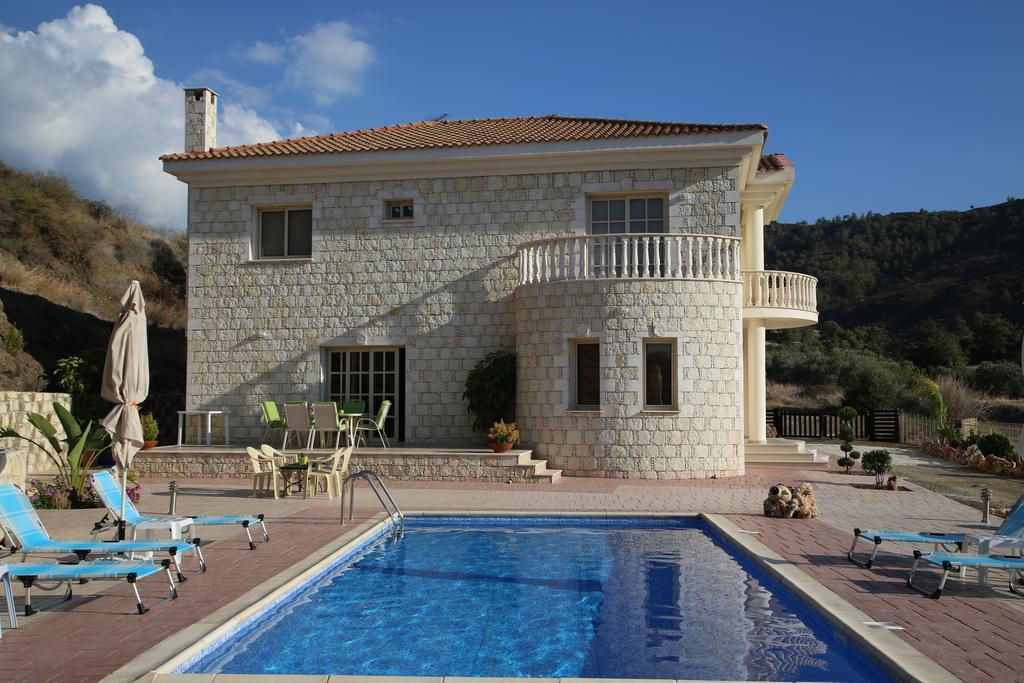 Villa Melyia Kato Pyrgos Room photo